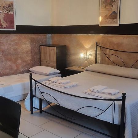 Saint Martin'S House Appartement Vigevano Buitenkant foto
