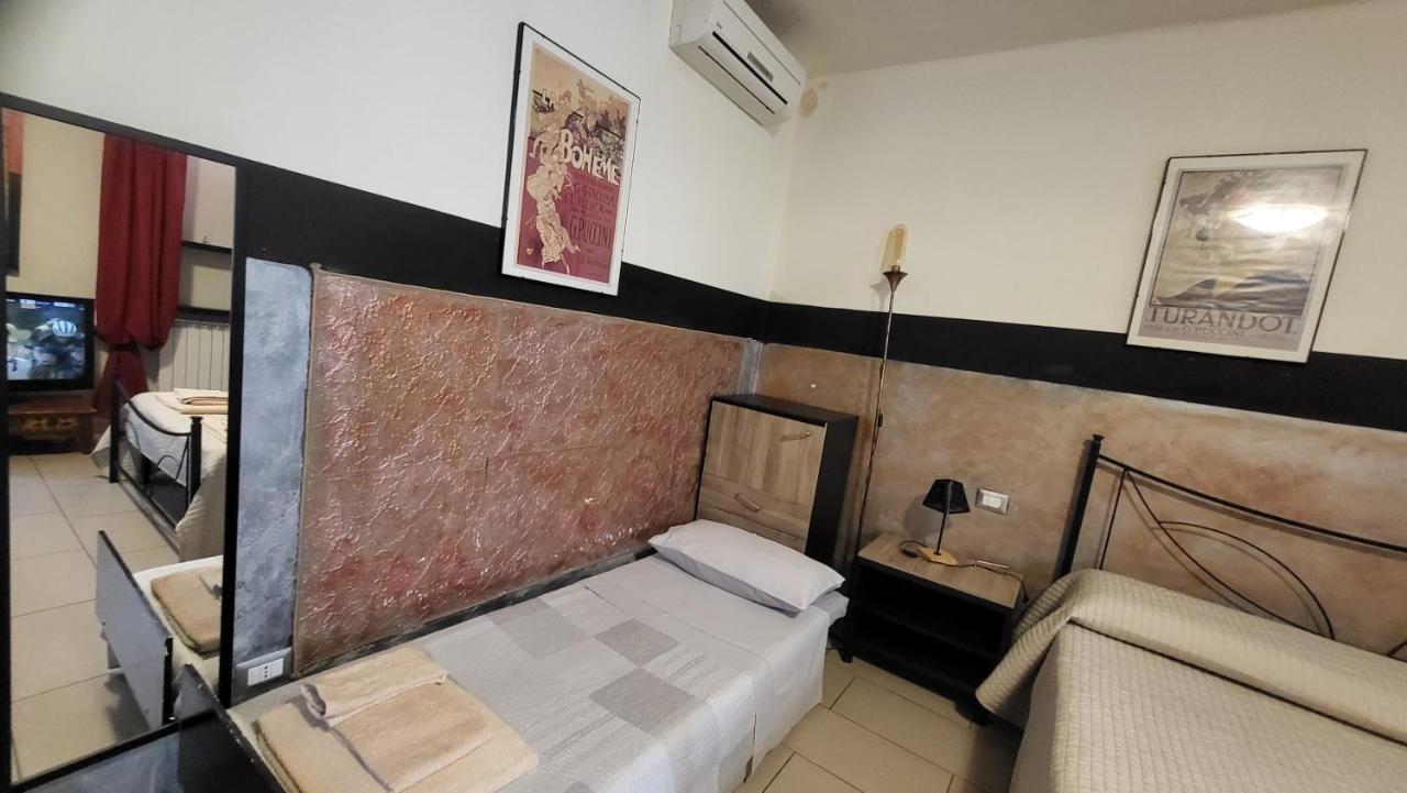 Saint Martin'S House Appartement Vigevano Buitenkant foto