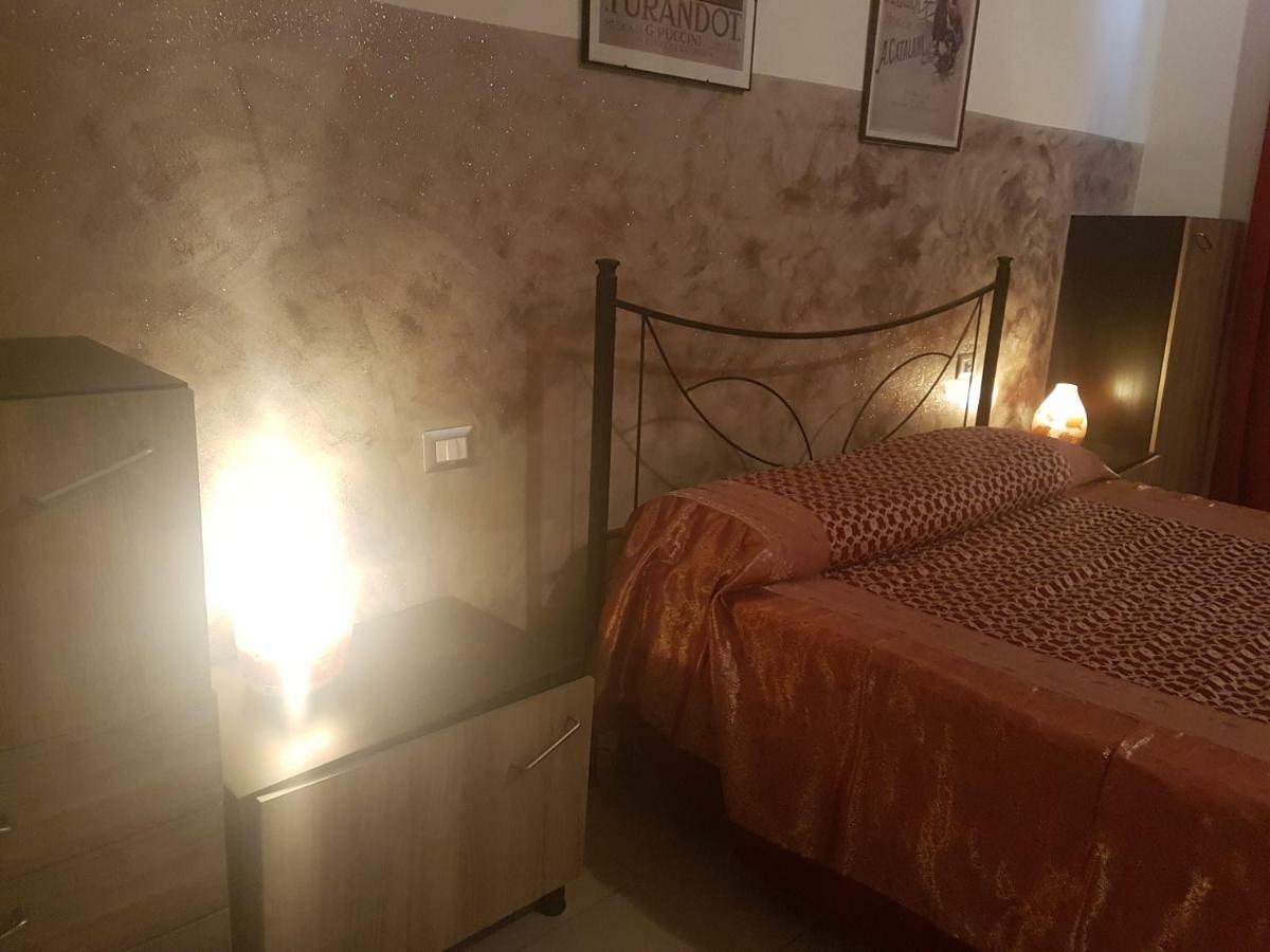 Saint Martin'S House Appartement Vigevano Buitenkant foto